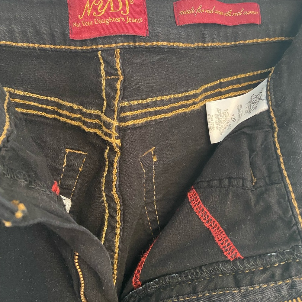 Women jeans. Size 12P. NYDJ NWT
